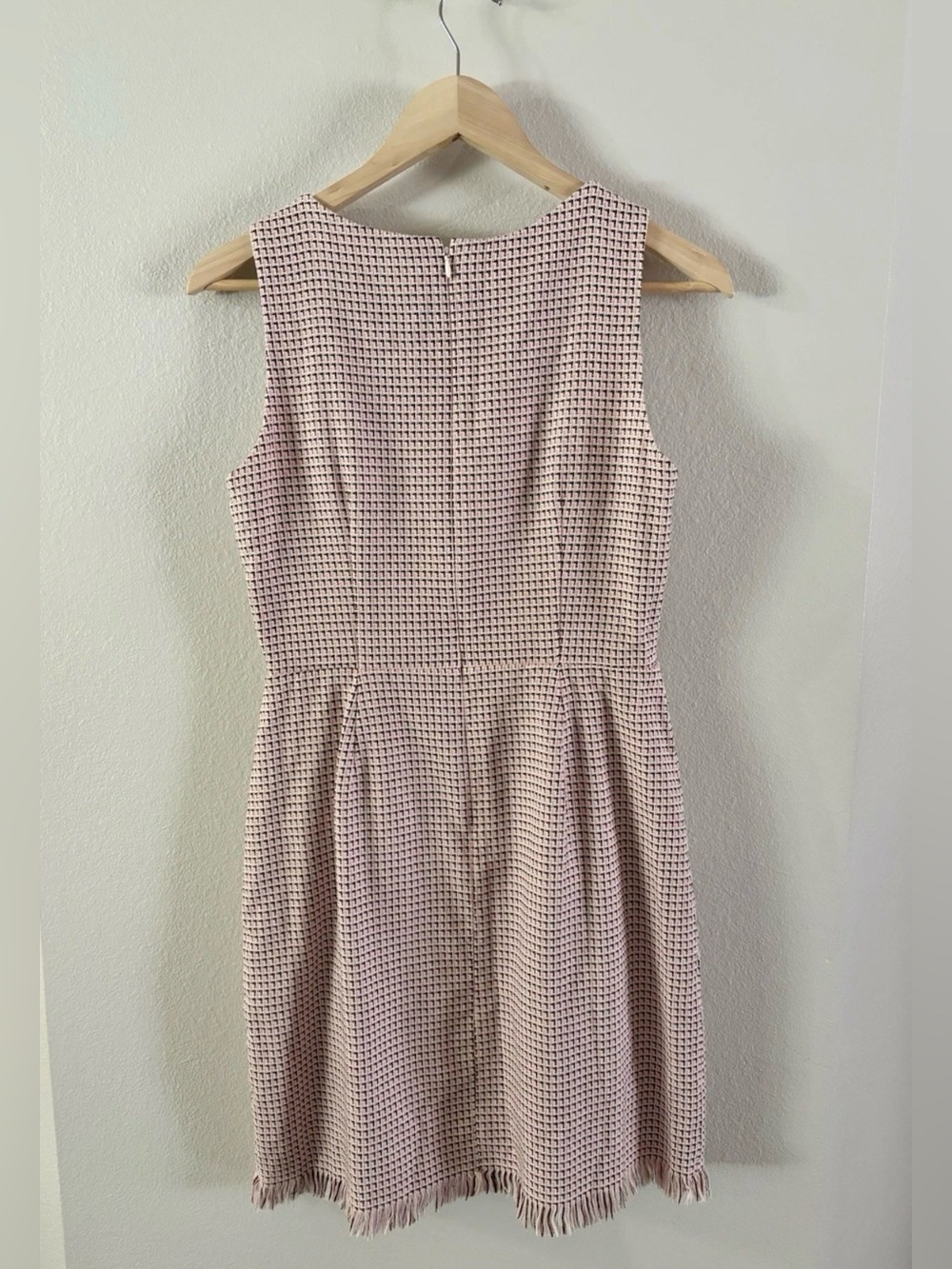 LOFT Sleeveless Pink Tweed Houndstooth Midi Sheath Dress size 4 - Picture 2 of 2